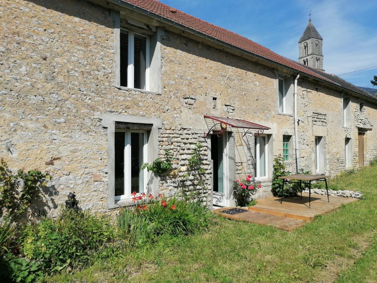Maison Renovee En Pierres Sejour Spacieux Avec Jardin Et Terrasse Amenagee Pres Omaha Beach & Bayeux A 5Mn De La Mer Tous Commerces Commes Exteriör bild